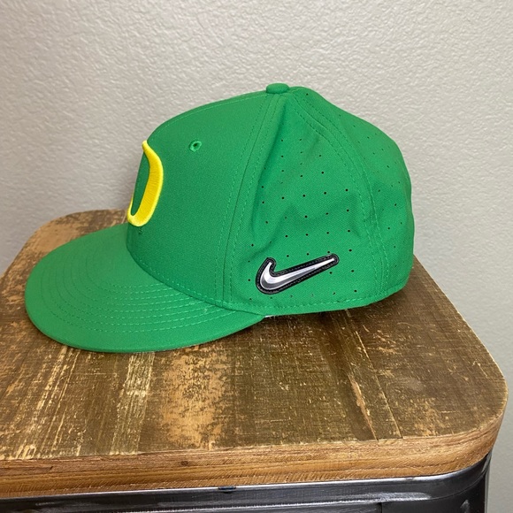 Nike True Dri Fit University of Oregon Ducks Hat fitted size 7 - Picture 4 of 12